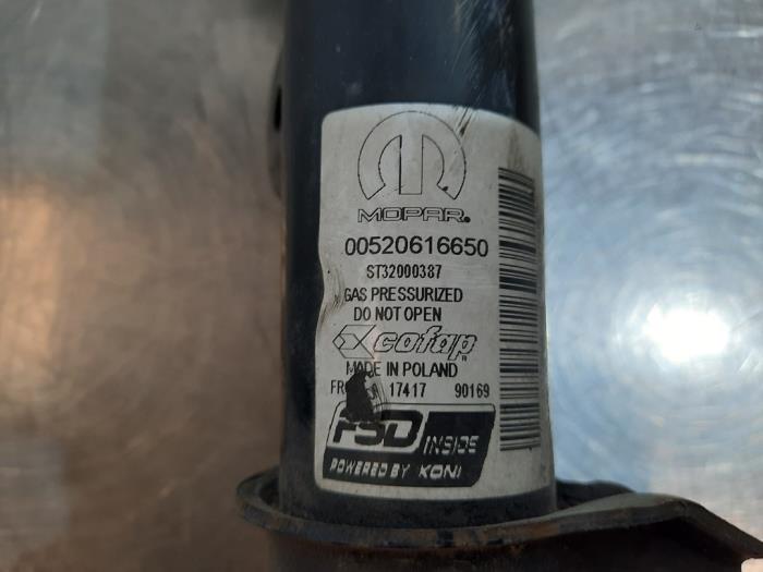 Fronts shock absorber, left Fiat Tipo 1.3 D 16V Multijet - 520616650