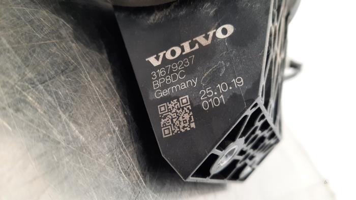 Filtro de combustible de un Volvo XC40 (XZ) 2.0 D3 16V 2019