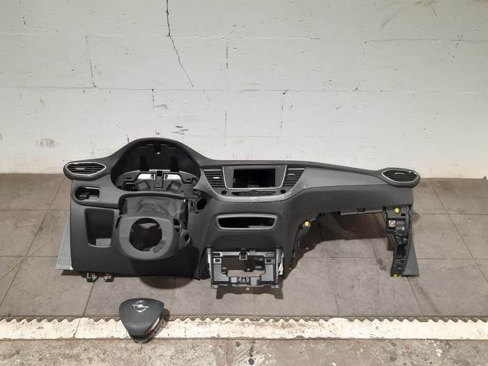 Airbag set from a Opel Crossland/Crossland X 1.2 Turbo 12V 2021