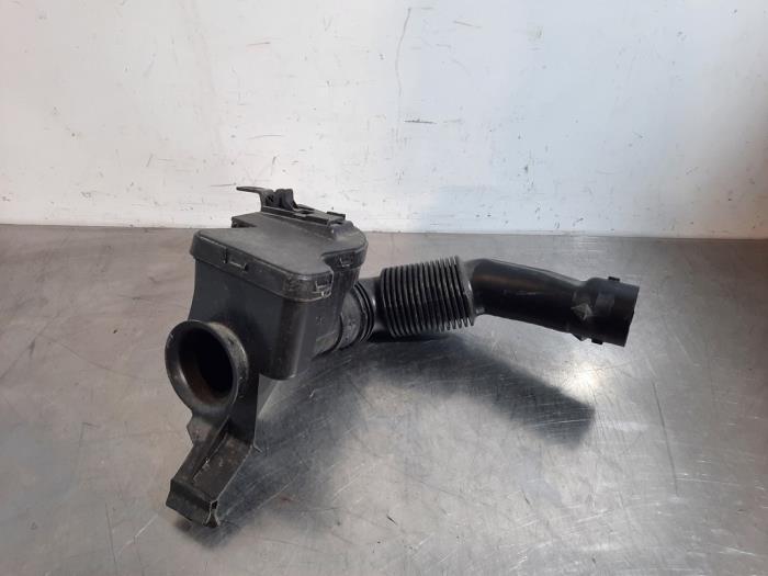 Begagnade Luftfilterhus Opel Crossland (X) 1.2 Turbo 12V Pris € 30,25 Inklusive moms erbjuds av Autohandel Didier