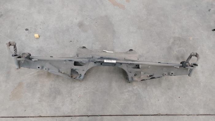Usados Subchasis Mini Clubman (F54) 2.0 Cooper S 16V Precio € 60,50 IVA incluido ofrecido por Autohandel Didier