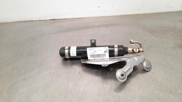 Używane Generator gazu Mercedes C (C205) C-180 1.6 16V Cena € 96,80 Z VAT oferowane przez Autohandel Didier