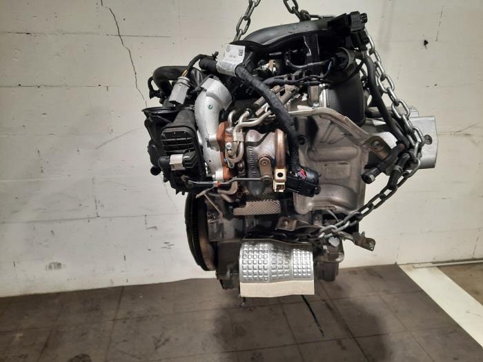Motor from a Volkswagen T-Roc 1.0 TSI 12V BlueMotion 2018