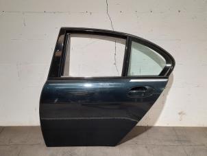 Used Rear door 4-door, left BMW 7 serie (E65/E66/E67) 730d 24V Price € 254,10 Inclusive VAT offered by Autohandel Didier
