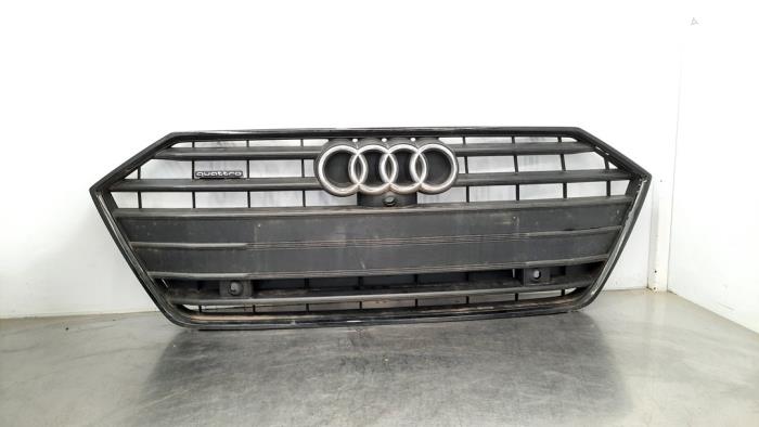 Używane Grill Audi A7 Sportback (4KA) 2.0 40 TDI Mild Hybrid Cena € 163,35 Z VAT oferowane przez Autohandel Didier