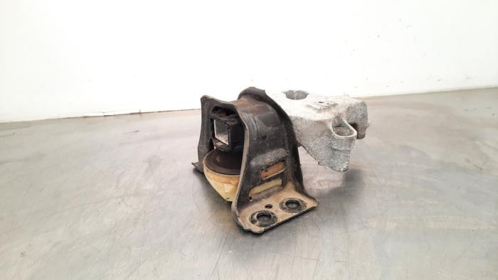 Used Engine mount Renault Kangoo Express (FW) 1.5 dCi 110 Price € 30,25 Inclusive VAT offered by Autohandel Didier