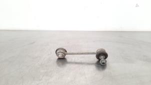 Used Anti-roll bar guide Peugeot 3008 II (M4/MC/MJ/MR) 1.6 16V HYbrid 225 Price € 18,15 Inclusive VAT offered by Autohandel Didier