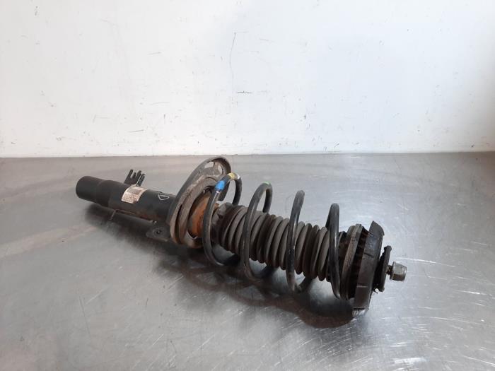 Front shock absorber, right from a Citroën C3 (SC) 1.0 Vti 68 12V 2016