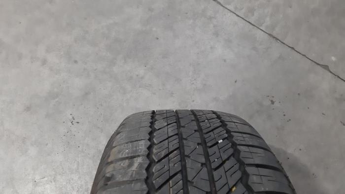 Wheel + tyre from a Toyota Land Cruiser (J15) 2.8 D-4D 16V 2022