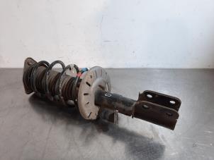 Used Front shock absorber, right Peugeot 308 (L3/L8/LB/LH/LP) 1.6 HDi Price € 96,80 Inclusive VAT offered by Autohandel Didier