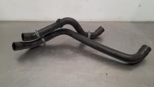 Used Radiator hose Skoda Fabia III (NJ3) 1.0 12V Price € 24,20 Inclusive VAT offered by Autohandel Didier