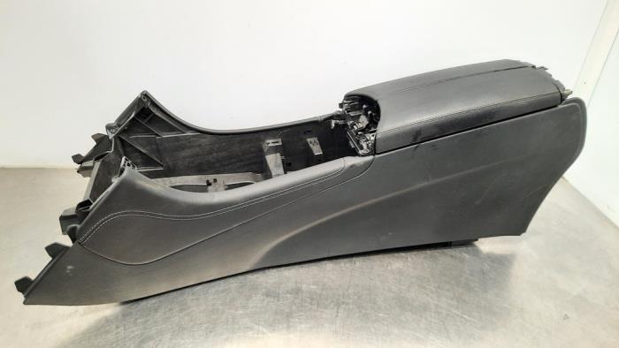 Middle console from a Mercedes-Benz GLC Coupe (C253) 2.0 200 16V EQ Boost 2020