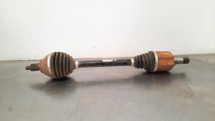 Used Front drive shaft, left Skoda Kamiq 1.0 TSI 12V Price € 193,60 Inclusive VAT offered by Autohandel Didier