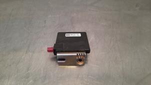Used Antenna Amplifier Volkswagen Golf VIII (CD1) 1.0 TSI 12V Price € 18,15 Inclusive VAT offered by Autohandel Didier