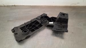 Used Rear bumper bracket, right Volkswagen Golf VIII (CD1) 1.0 TSI 12V Price € 18,15 Inclusive VAT offered by Autohandel Didier