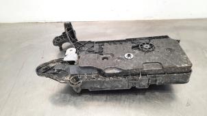 Used Battery box Volkswagen T-Roc 1.5 TSI Evo BMT 16V Price € 30,25 Inclusive VAT offered by Autohandel Didier