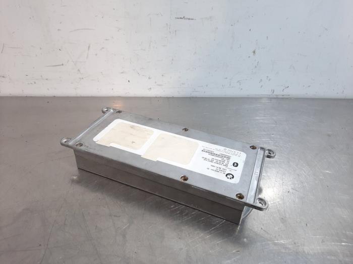 Używane Modul Bluetooth BMW 7 serie (E65/E66/E67) 730d 24V Cena € 133,10 Z VAT oferowane przez Autohandel Didier