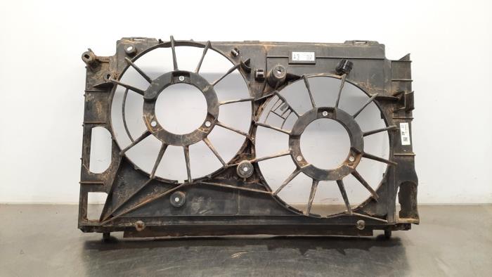 Cooling fan housing from a Toyota Auris Touring Sports (E18) 1.8 16V Hybrid 2014