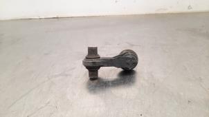 Used Anti-roll bar guide Audi A3 Sportback (8VA/8VF) 2.0 35 TDI 16V Price € 18,15 Inclusive VAT offered by Autohandel Didier