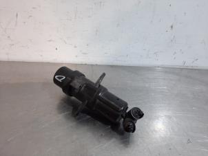 Used Headlight washer BMW 7 serie (E65/E66/E67) 730d 24V Price € 30,25 Inclusive VAT offered by Autohandel Didier
