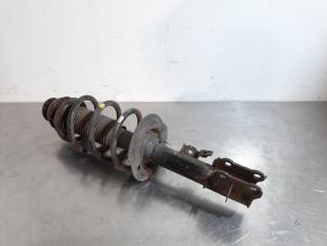 Used Front shock absorber, right Kia Venga 1.4 CRDi 16V Price € 127,05 Inclusive VAT offered by Autohandel Didier