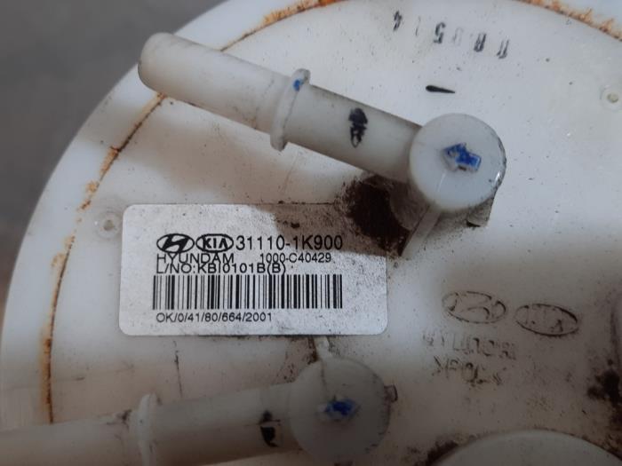 Bomba eléctrica de combustible de un Kia Venga 1.4 CRDi 16V 2015