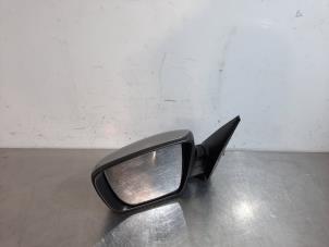 Used Wing mirror, left Kia Venga 1.4 CRDi 16V Price € 90,75 Inclusive VAT offered by Autohandel Didier