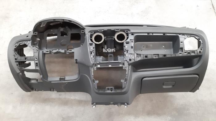 Używane Panel Dacia Dokker Express (8S) 1.5 dCi, Blue dCi 75 Cena € 266,20 Z VAT oferowane przez Autohandel Didier