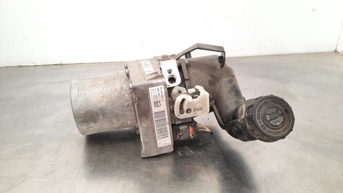 Usagé Pompe de direction Peugeot 508 SW (8E/8U) 2.0 RXH HYbrid4 16V Prix € 266,20 Prix TTC proposé par Autohandel Didier