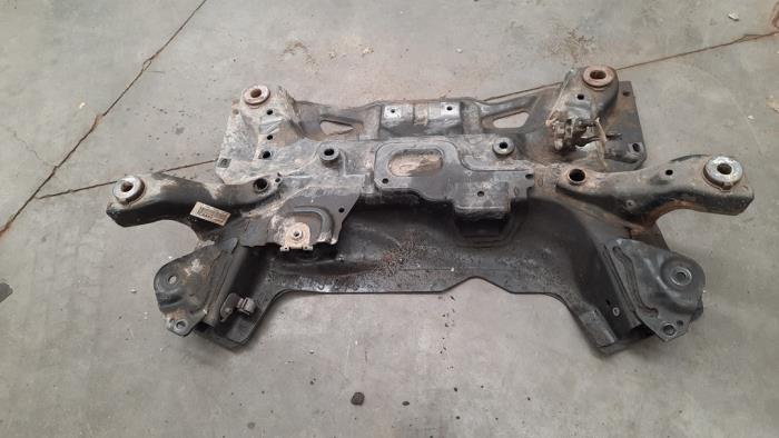 Used Subframe Peugeot 508 SW (8E/8U) 2.0 RXH HYbrid4 16V Price € 399,30 Inclusive VAT offered by Autohandel Didier