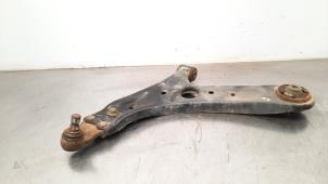 Used Front wishbone, left Hyundai i30 (GDHB5) 1.6 GDI Blue 16V Price € 66,55 Inclusive VAT offered by Autohandel Didier