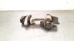 Used Gearbox mount Hyundai i30 (GDHB5) 1.6 GDI Blue 16V Price € 42,35 Inclusive VAT offered by Autohandel Didier