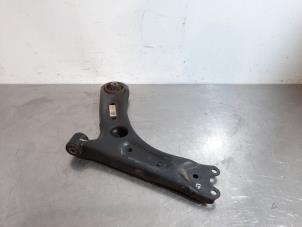 Used Front wishbone, left Hyundai i30 Wagon (PDEF5) 1.4 T-GDI 16V Price € 90,75 Inclusive VAT offered by Autohandel Didier