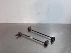 Used Anti-roll bar guide Hyundai i30 Wagon (PDEF5) 1.4 T-GDI 16V Price € 30,25 Inclusive VAT offered by Autohandel Didier