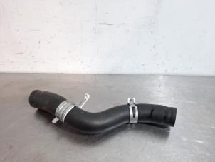 Used Radiator hose Hyundai i30 Wagon (PDEF5) 1.4 T-GDI 16V Price on request offered by Autohandel Didier