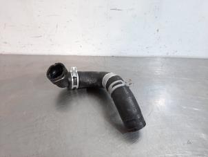 Used Radiator hose Hyundai i30 Wagon (PDEF5) 1.4 T-GDI 16V Price € 36,30 Inclusive VAT offered by Autohandel Didier
