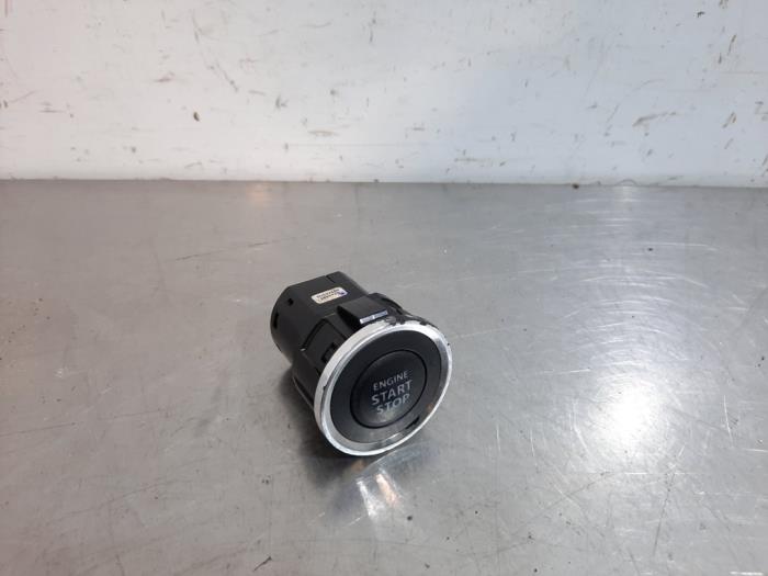 Używane Przelacznik Start/Stop Suzuki Baleno (EW/FW) 1.2 Dual Jet 16V Cena € 24,20 Z VAT oferowane przez Autohandel Didier
