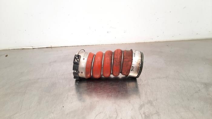 Gebrauchte Intercooler Schlauch BMW X6 (E71/72) xDrive40d 3.0 24V Preis € 48,40 Mit Mehrwertsteuer angeboten von Autohandel Didier