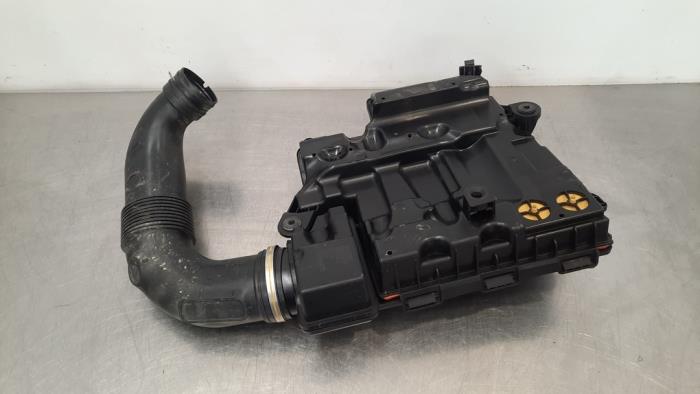 Air box from a Fiat 500X (334) 1.0 FireFly Turbo 114 12V 2020
