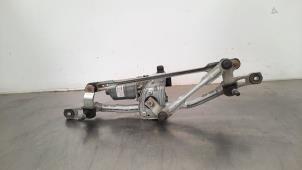 Used Wiper motor + mechanism Fiat 500X (334) 1.0 FireFly Turbo 114 12V Price € 96,80 Inclusive VAT offered by Autohandel Didier