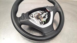 Used Steering wheel BMW X6 (E71/72) xDrive40d 3.0 24V Price € 193,60 Inclusive VAT offered by Autohandel Didier