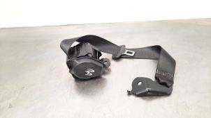 Used Rear seatbelt, right BMW X6 (E71/72) xDrive40d 3.0 24V Price € 90,75 Inclusive VAT offered by Autohandel Didier