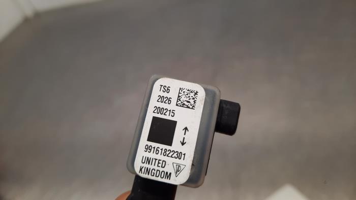 Airbag sensor from a Porsche 718 Boxster (982) 2.0 Turbo 2020