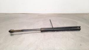 Used Set of tailgate gas struts Volkswagen Beetle (16AE) 1.2 TSI Price € 42,35 Inclusive VAT offered by Autohandel Didier