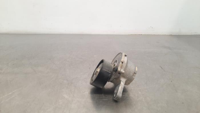Usados Rodillo tensor correa múltiple Audi Q2 (GAB/GAG) 2.0 TDI 16V 190 Quattro Precio € 18,15 IVA incluido ofrecido por Autohandel Didier