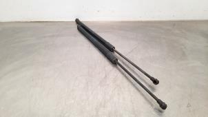 Used Set of tailgate gas struts Seat Arona (KJX) 1.0 TSI 12V Price € 66,55 Inclusive VAT offered by Autohandel Didier