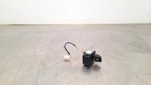Used Steering wheel adjustment switch BMW X5 (G05) xDrive 45 e iPerformance 3.0 24V Price € 24,20 Inclusive VAT offered by Autohandel Didier