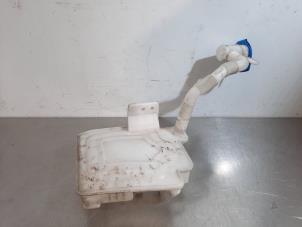 Used Front windscreen washer reservoir Volkswagen Golf Plus Price € 30,25 Inclusive VAT offered by Autohandel Didier