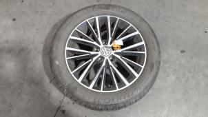 Used Wheel + tyre Volkswagen Touran (5T1) 1.6 TDI Price € 193,60 Inclusive VAT offered by Autohandel Didier