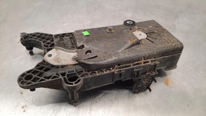 Battery box from a Volkswagen Tiguan (AD1)  2020